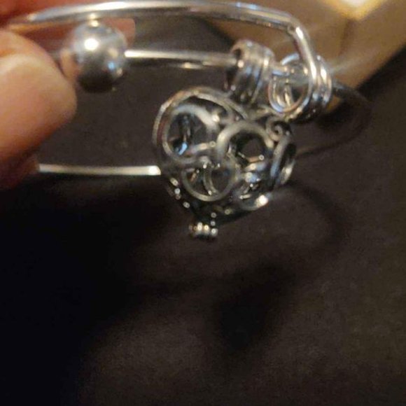 BNIB Clementine Essential Oil Bracelet - Branches Design - Picture 4 of 5